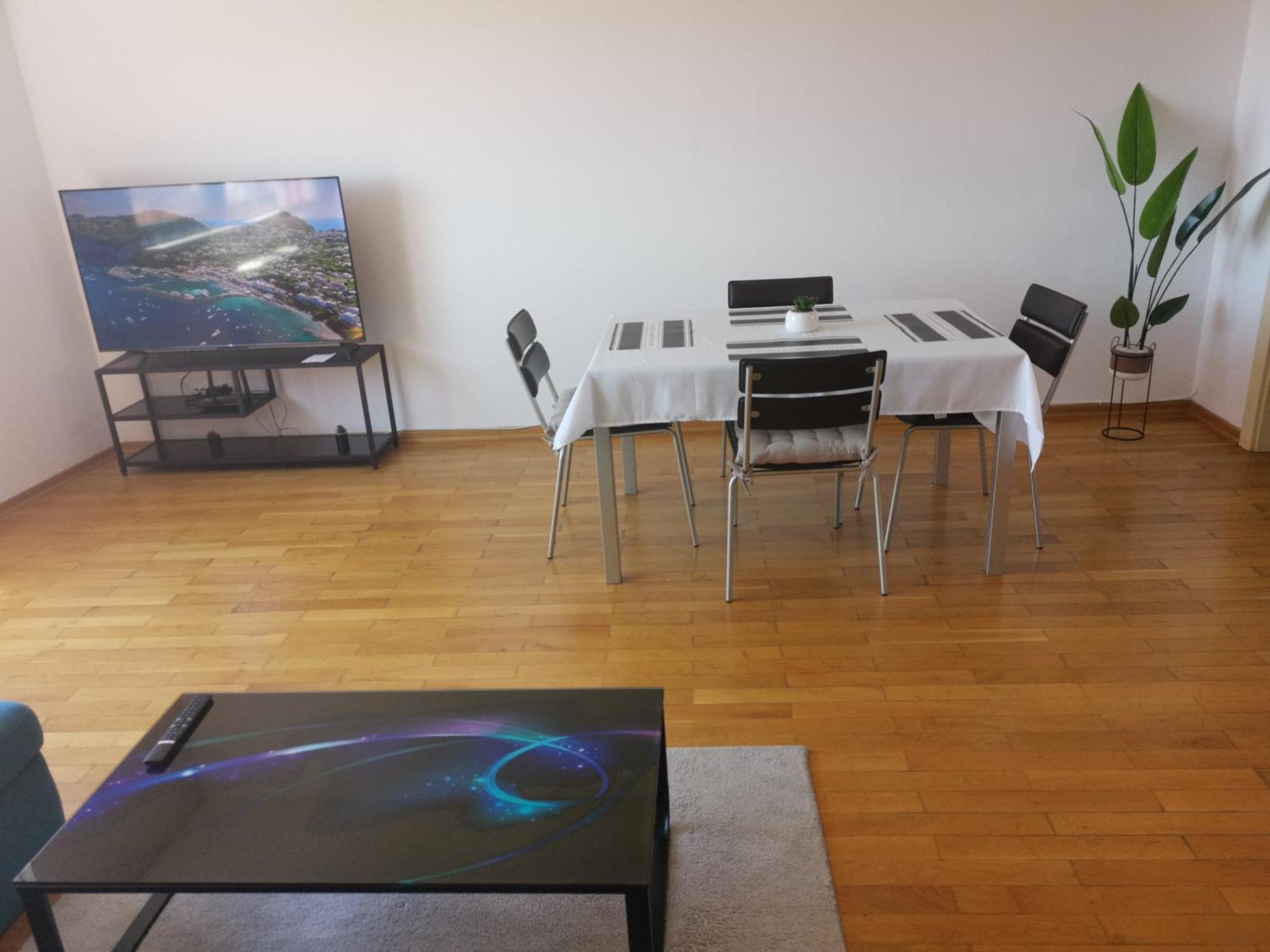 Downtown Fiume, Underground Garage Within The Property المظهر الخارجي الصورة